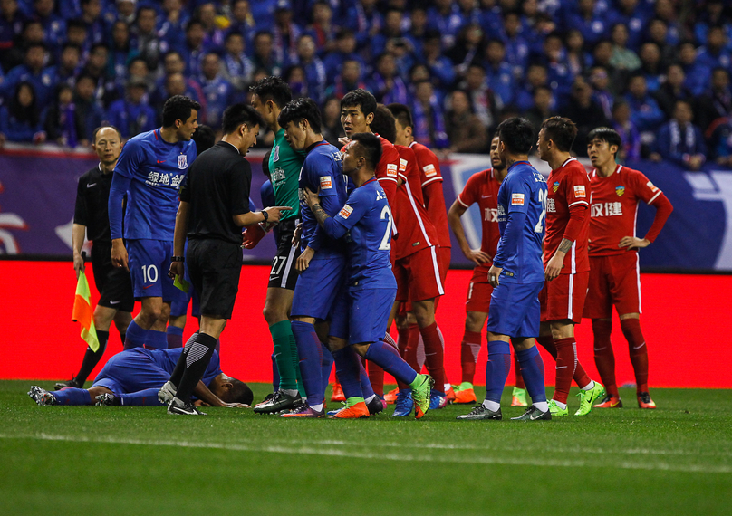 奏与营收预 奏与营收预